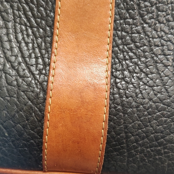 Galco leather stylish conceal and carry shoulder bag 🔥🔥🔥 - Picture 14 of 14